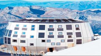 Καταφύγιο από Ατσάλι στο Λευκό Ορος